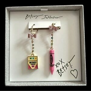 Betsy Johnson Gold Tone Mismatch Drop Earrings- NWT